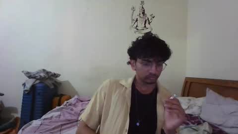 Mask Boy online show from October 2025 06:54:01 AM