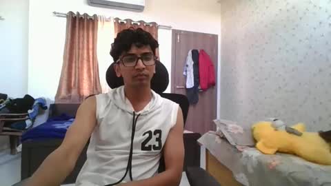 Mask Boy online show from January 2026 05:32:02 AM