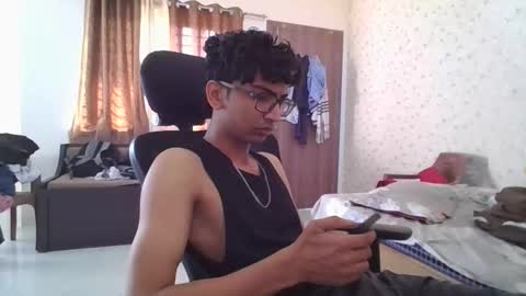 Mask Boy online show from January 2026 04:38:02 AM