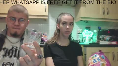 Snapshot of maskedman699 chatting on December 2024 10:26:01 PM Extreme Couple online show from December 2024 10:26:01 PM