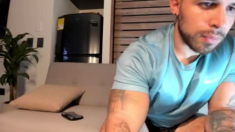 Snapshot of mason_fit chatting on February 2025 01:46:02 AM Mason Andre online show from February 2025 01:46:02 AM