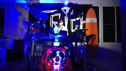 Snapshot of massageartist chatting on November 2025 12:34:02 AM HappyZending online show from November 2025 12:34:02 AM