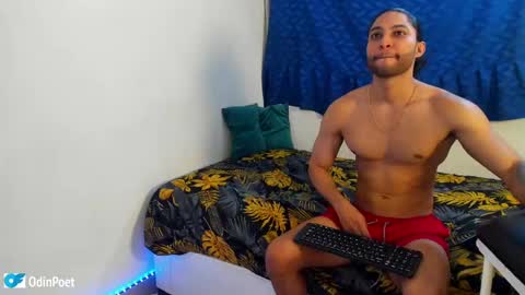 Snapshot of massatgeserotics chatting on January 2025 12:35:02 AM I Am Odin online show from January 2025 12:35:02 AM