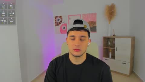 Snapshot of massimo_fiore chatting on February 2026 09:44:02 PM Massimo online show from February 2026 09:44:02 PM