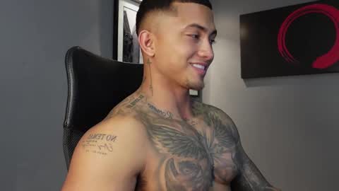 Massimo online show from December 2025 10:47:01 PM