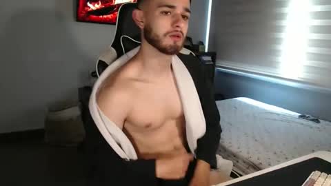 Massimo Santino online show from April 2026 03:48:02 PM