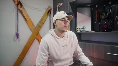 massimo_vidal online show from September 2025 12:39:01 PM