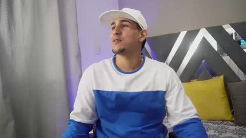 massimo_vidal online show from October 2025 03:48:01 AM