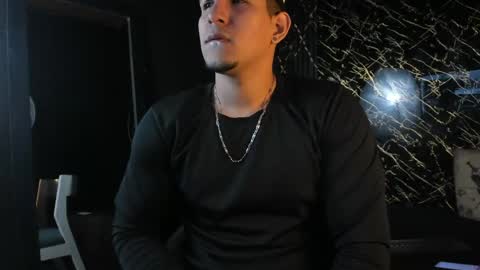Snapshot of massimo_vidal chatting on April 2026 07:06:02 PM massimo_vidal online show from April 2026 07:06:02 PM