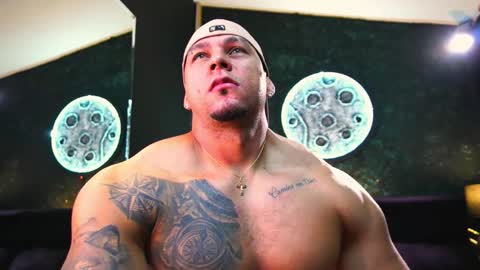 Snapshot of massimowalton2 chatting on November 2025 02:06:01 AM massimowalton2 online show from November 2025 02:06:01 AM