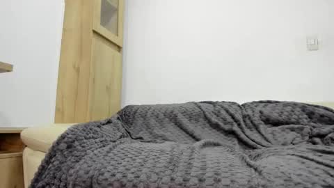 Domi online show from April 2026 02:58:02 AM