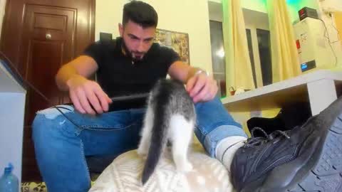 Matthew online show from November 2025 11:58:01 PM