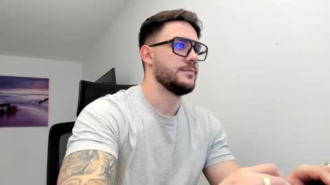 Snapshot of master_alexxxander chatting on December 2025 07:06:02 AM Alex online show from December 2025 07:06:02 AM