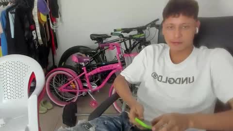 master_billy1 online show from May 2026 06:19:01 AM