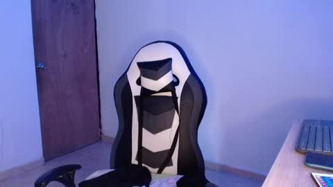 master_black777 online show from April 2026 11:23:01 AM