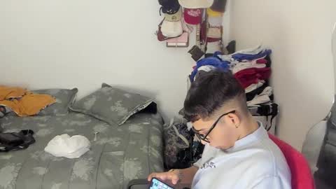 Snapshot of master_boy28 chatting on January 2026 07:07:02 PM master_boy28 online show from January 2026 07:07:02 PM