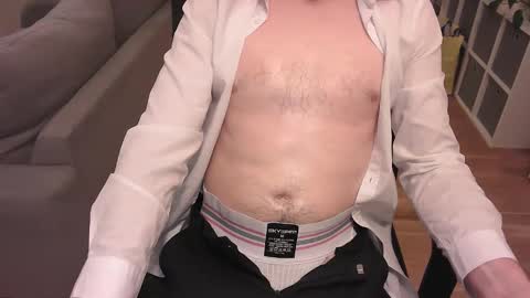 Snapshot of master_c_ chatting on December 2025 03:29:02 PM You can call me Sir or Master or just Olly online show from December 2025 03:29:02 PM