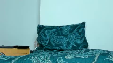 master_dominant_777 online show from April 2026 09:02:01 PM