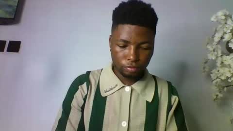 Snapshot of master_kael chatting on December 2025 07:18:01 PM Master Kael online show from December 2025 07:18:01 PM