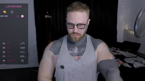 Snapshot of master_oil chatting on December 2024 10:12:01 PM Huge Alex online show from December 2024 10:12:01 PM