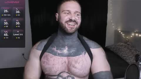 Snapshot of master_oil chatting on October 2025 08:42:01 PM Huge Alex online show from October 2025 08:42:01 PM