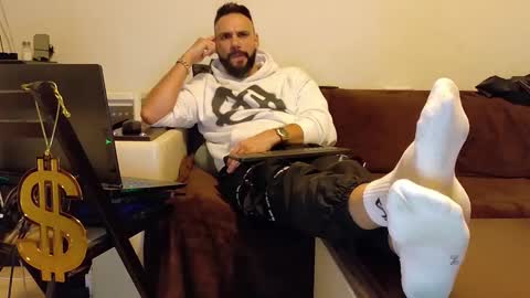 Snapshot of master_roberto333 chatting on December 2025 11:54:01 PM SIR online show from December 2025 11:54:01 PM