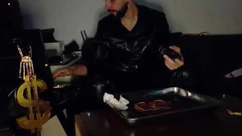 Snapshot of master_roberto333 chatting on February 2026 02:40:01 AM SIR online show from February 2026 02:40:01 AM