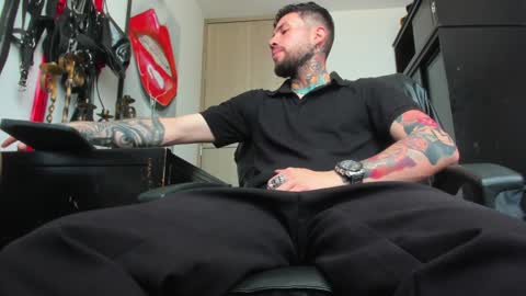 steven  online show from January 2025 03:19:01 PM