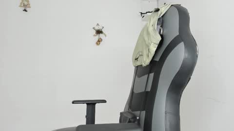 Snapshot of masteralda09 chatting on January 2026 09:31:01 PM Alpha junior online show from January 2026 09:31:01 PM