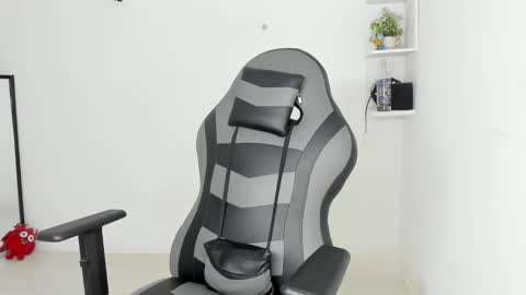 Snapshot of masteralda09 chatting on February 2026 12:01:02 PM Alpha junior online show from February 2026 12:01:02 PM