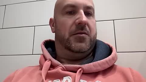 Snapshot of masterclass69er chatting on November 2025 02:38:01 PM Bob online show from November 2025 02:38:01 PM