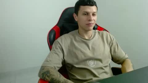 Snapshot of masterdave7 chatting on November 2025 11:25:02 PM Dave online show from November 2025 11:25:02 PM