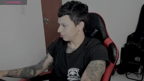 Snapshot of masterdave7 chatting on November 2025 10:25:01 AM Dave online show from November 2025 10:25:01 AM