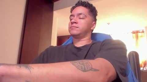 Juan Independent Model online show from February 2026 05:00:02 PM