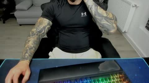 Snapshot of masterkingmuscle chatting on February 2025 08:53:02 PM masterkingmuscle online show from February 2025 08:53:02 PM