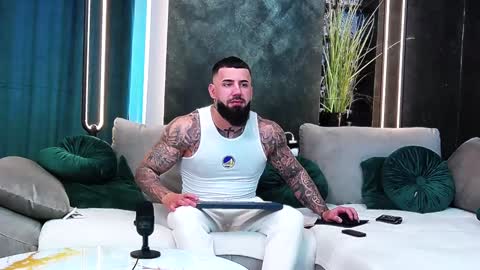 masterkingofmuscle online show from January 2025 01:42:02 PM