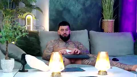 Snapshot of masterkingofmuscle chatting on March 2026 08:59:02 PM masterkingofmuscle online show from March 2026 08:59:02 PM