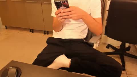 Silly Rabbit  online show from December 2025 07:02:02 AM