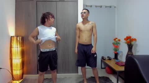 Team Cris Darwin- Fernando- Stiven- David online show from February 2025 11:23:01 AM