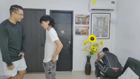 Snapshot of masters_sexx chatting on May 2026 11:17:01 AM Team Cris Darwin- Fernando- Stiven- David online show from May 2026 11:17:01 AM