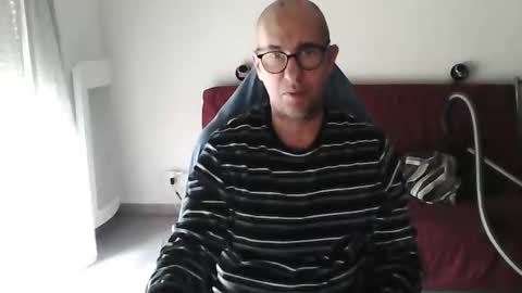 Snapshot of mat11efou chatting on October 2025 11:31:02 AM mat11efou online show from October 2025 11:31:02 AM