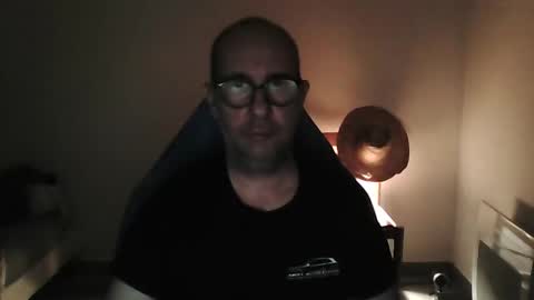 mat11efou online show from December 2025 05:05:01 AM