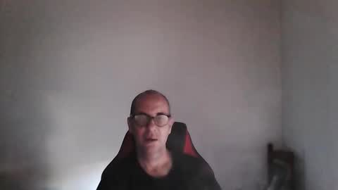 mat11efou online show from April 2026 07:01:01 AM