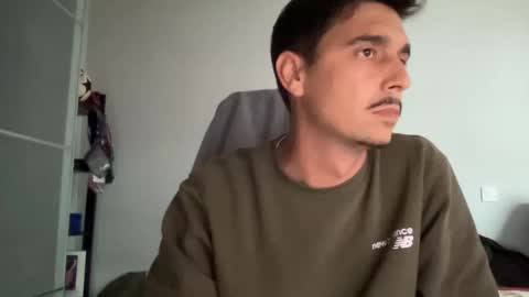 Snapshot of matahavi chatting on March 2025 04:40:02 PM Aaron online show from March 2025 04:40:02 PM