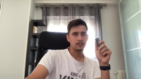 Snapshot of matahavi chatting on September 2025 11:46:02 AM Aaron online show from September 2025 11:46:02 AM