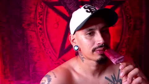 Snapshot of mateo60_ chatting on June 2026 01:30:02 AM Mateo online show from June 2026 01:30:02 AM