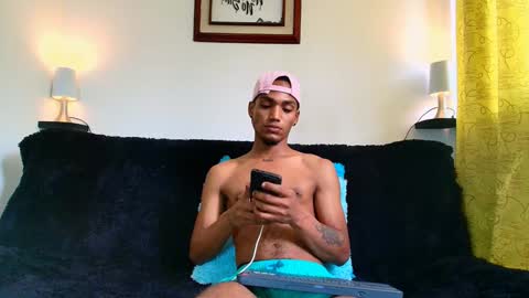 Mateo and Noah online show from December 2024 07:00:02 PM