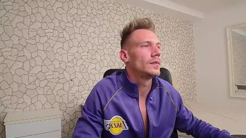 MateoBenjamin online show from December 2024 04:40:01 PM