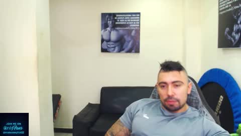 Snapshot of mateosexyhot22 chatting on November 2025 04:24:01 PM Mateo online show from November 2025 04:24:01 PM