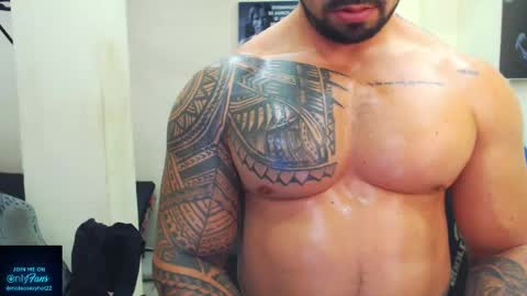 Snapshot of mateosexyhot22 chatting on April 2026 06:15:01 PM Mateo online show from April 2026 06:15:01 PM